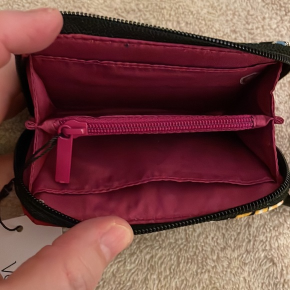 Vera Bradley RFID Petite Zip-Around Wallet NWT - Picture 5 of 6